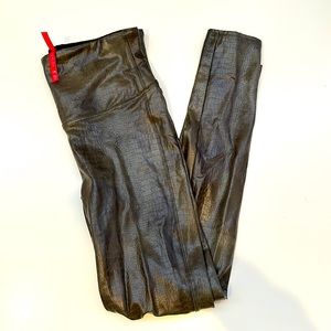 Spanx faux leather leggings, size L 💁🏻‍♀️